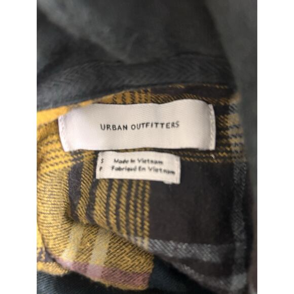 Men{s Urban Outfitters Flannel Plaid Button Front Shirt Sz Small Hooded Shacket - Picture 4 of 7